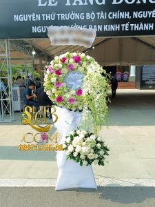 Vòng-Hoa-Chia-Buồn-HT245a