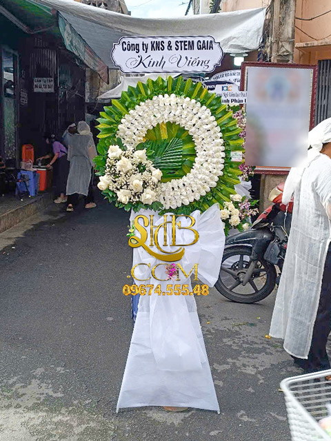 Vòng Hoa Chia Buồn HT114